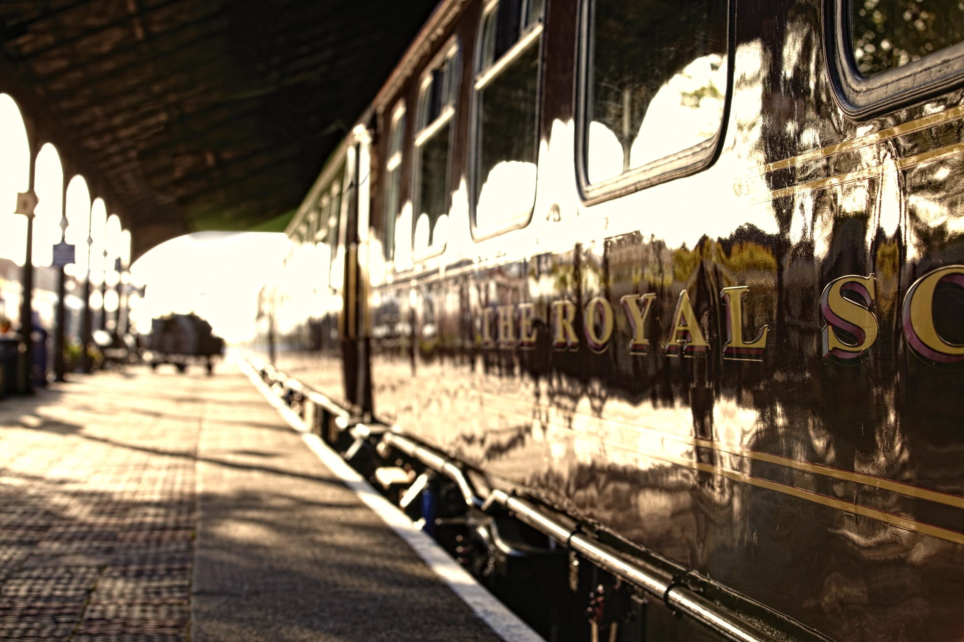 Royal Scotsman, Grands Trains du Monde